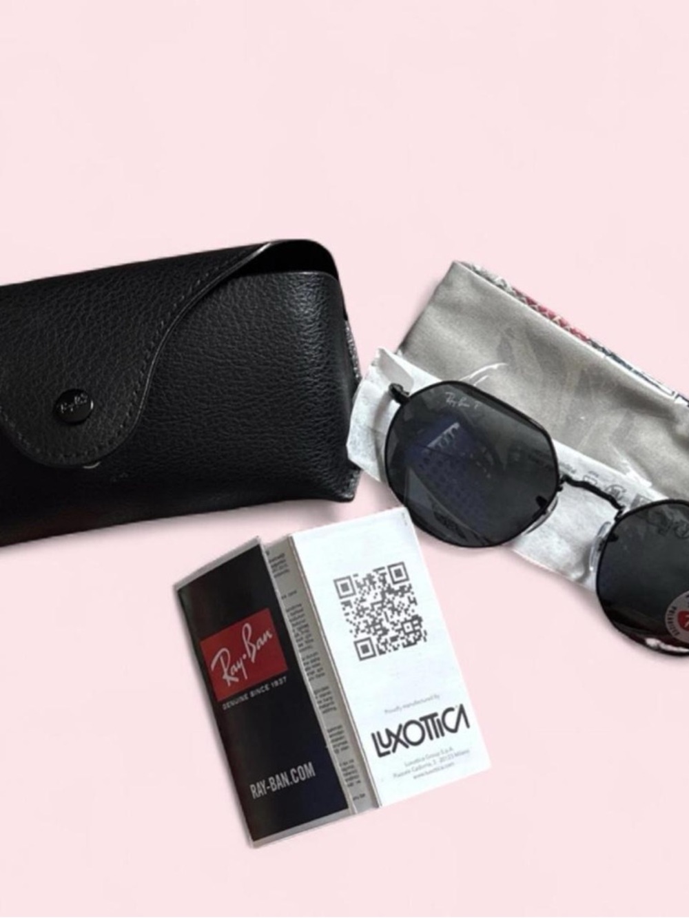 Ray-Ban Black Sunglasses with Case